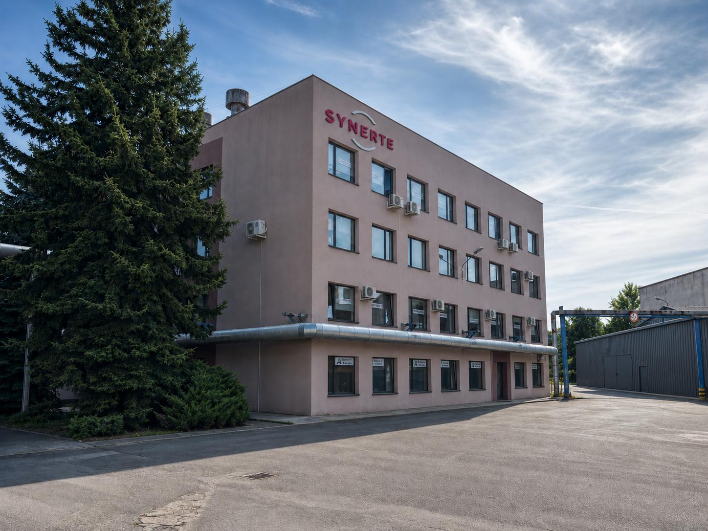 Budynek SYNERTE w Rzeszowie — zdjęcie po retuszu